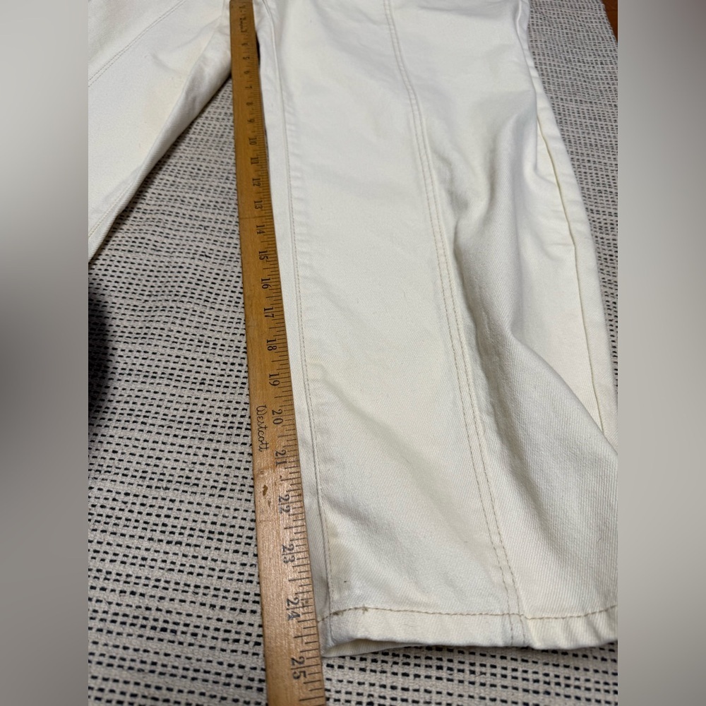 Universal Thread Mid Rise Barrel Leg Ankle Denim Jeans - Picture 9 of 11
